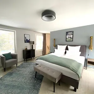 Rotmain Apartment